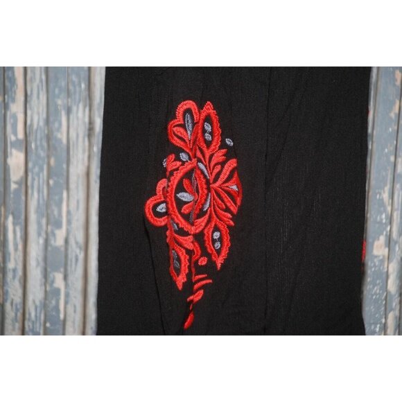 Weekend Suzanne Betro Ladies Tunic Top Blouse Size L Black Red Embroidered - Picture 8 of 11
